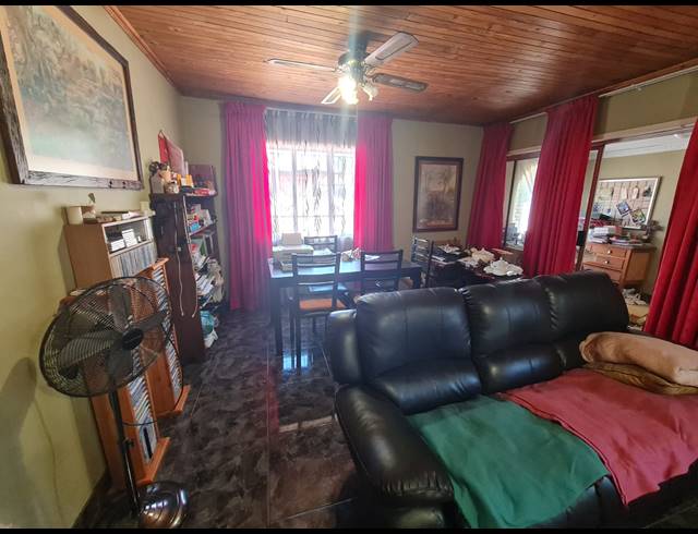 3 BEDROOM HOUSE FOR SALE IN VANDERBIJLPARK CW 1